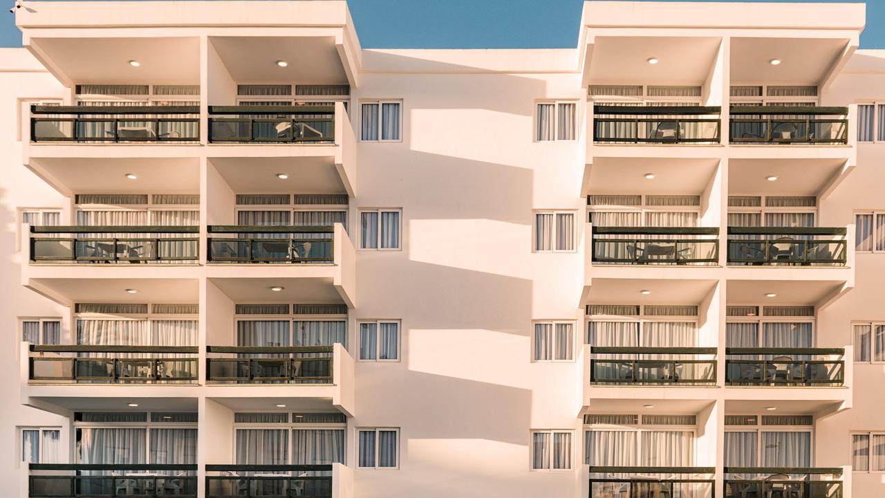 Fachada Apartamentos Roca Verde Las Palmas Fachada Apartamentos Roca Verde Las Palmas